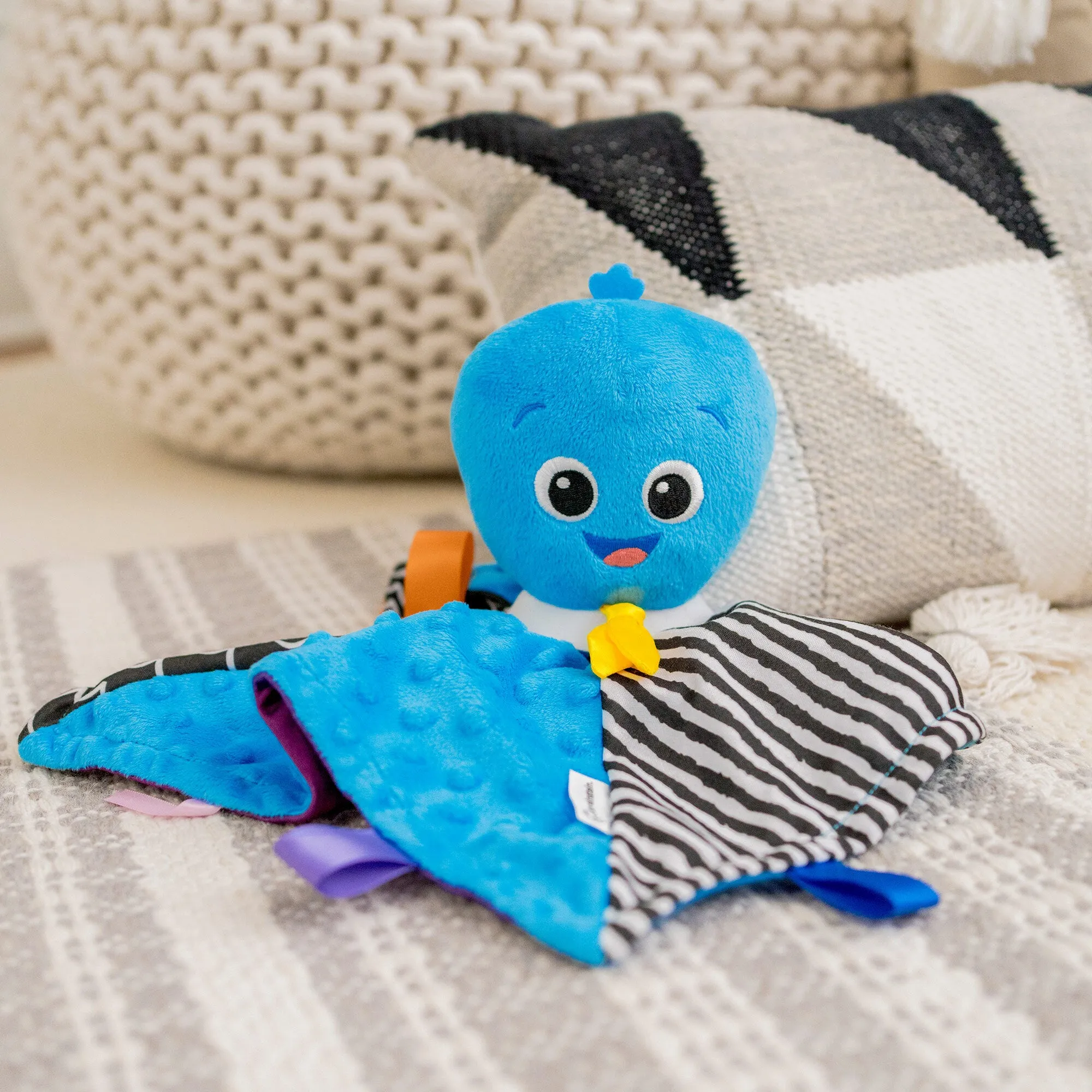 Baby Einstein - Opus’s Look Sea Listen™ Soothing Plush Toy