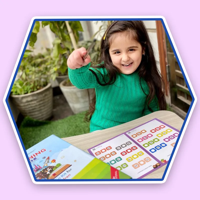 KG2 Learning Kit with 300  Activity