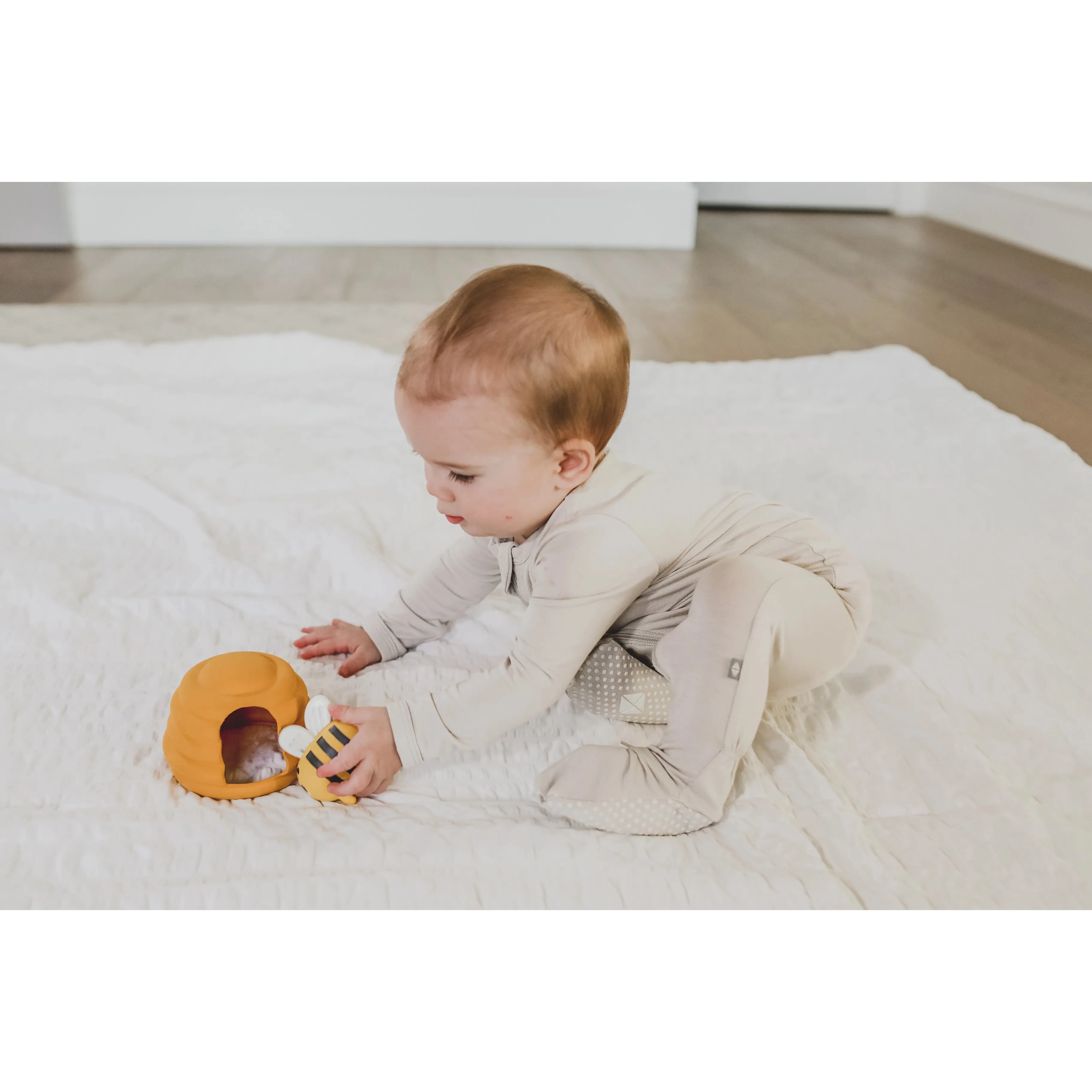 The Honey Bee Teether Set